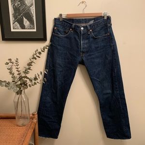 Levi’s Cutoff Jeans